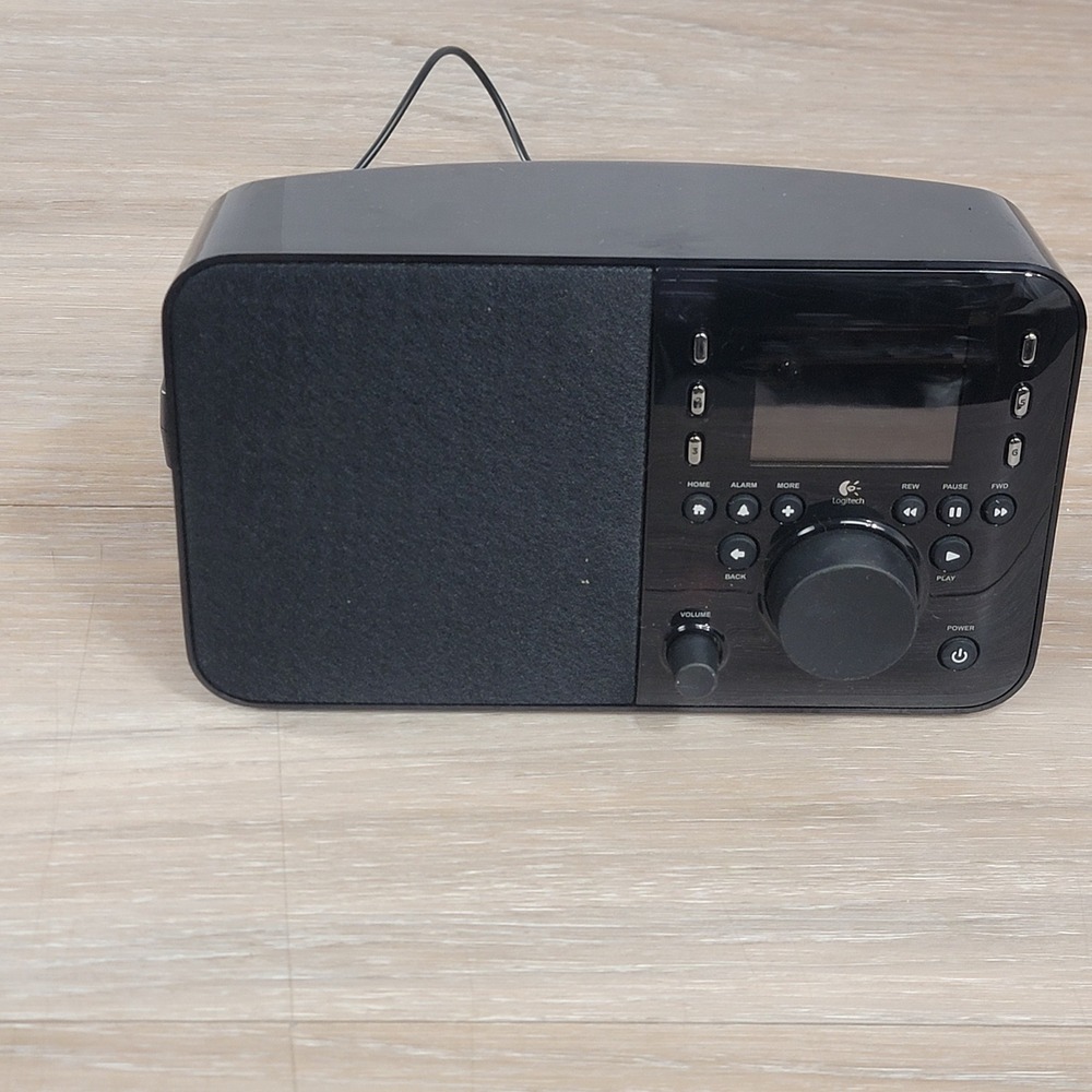 Logitech Squeezebox Radio Wi-Fi Internet Music Player Black X-R0001